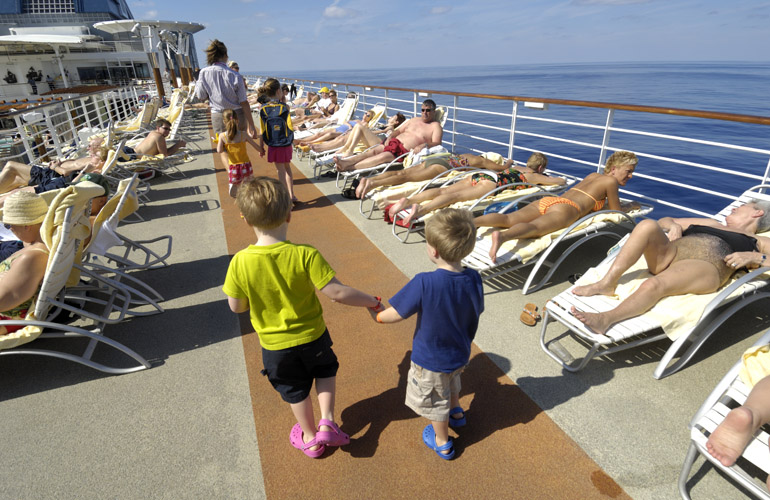 cruise ship balcony privacy