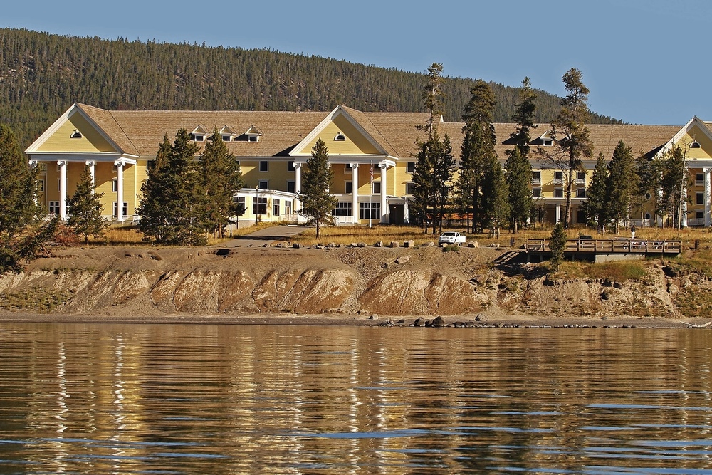 The view of Lake Yellowstone Hotel with the lake in front.