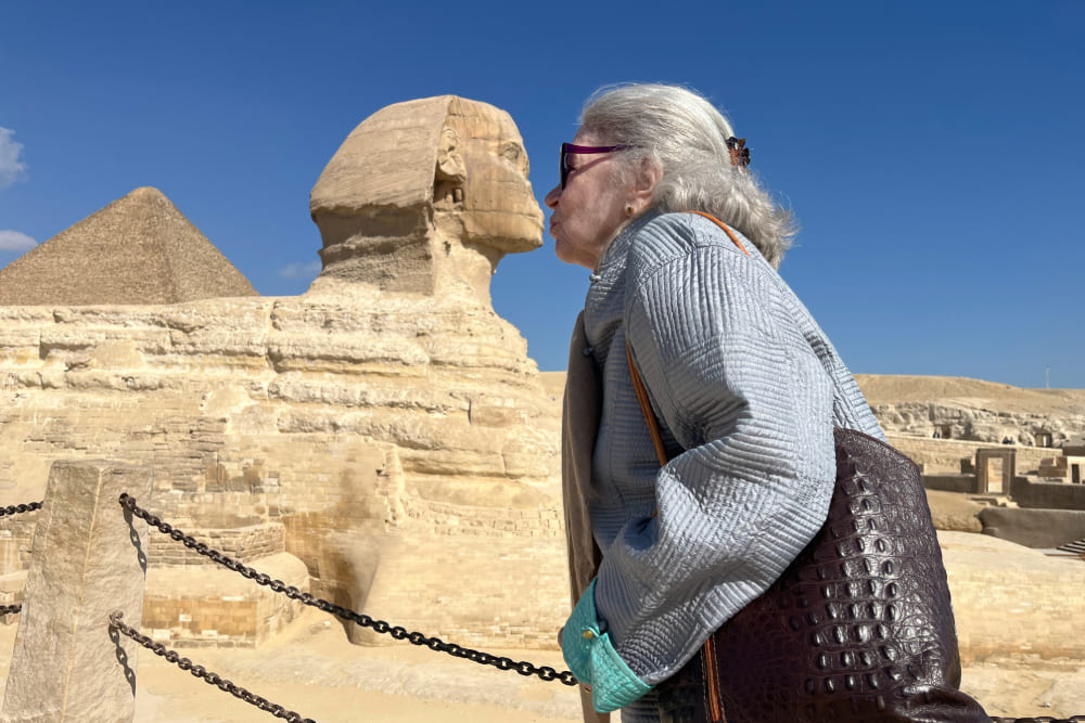 Katherine Hoyt and the Great Sphinx of Giza.